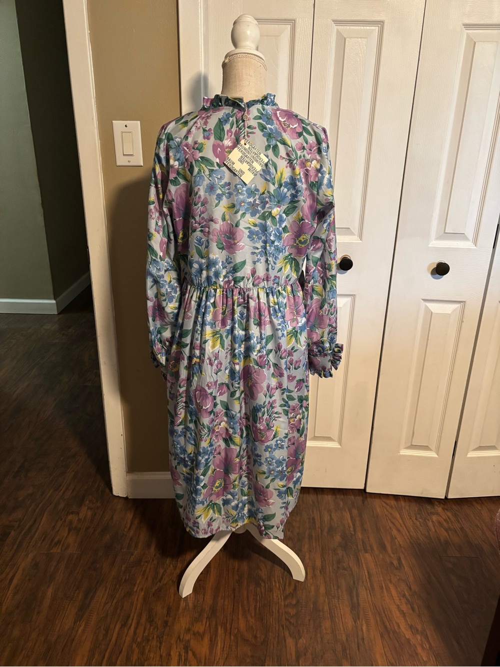 Anthropologie brand Baum und Pferdgarten Agacia Floral dress size US 10 BNWT - Picture 4 of 12